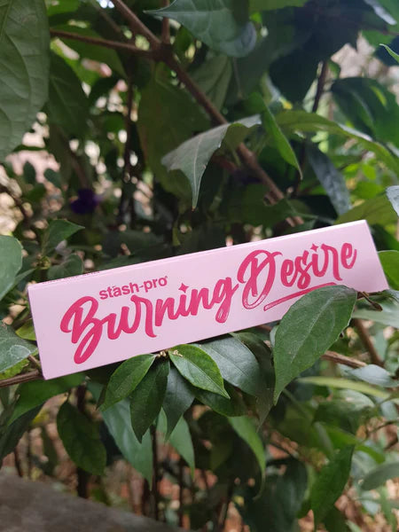 Stash pro Burning Desire Pink rolling paper (King size)
