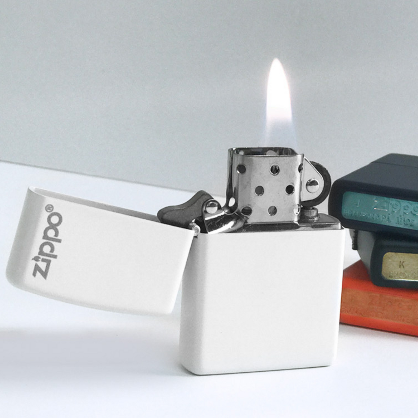 Classic White Matte Zippo Logo Windproof Lighter