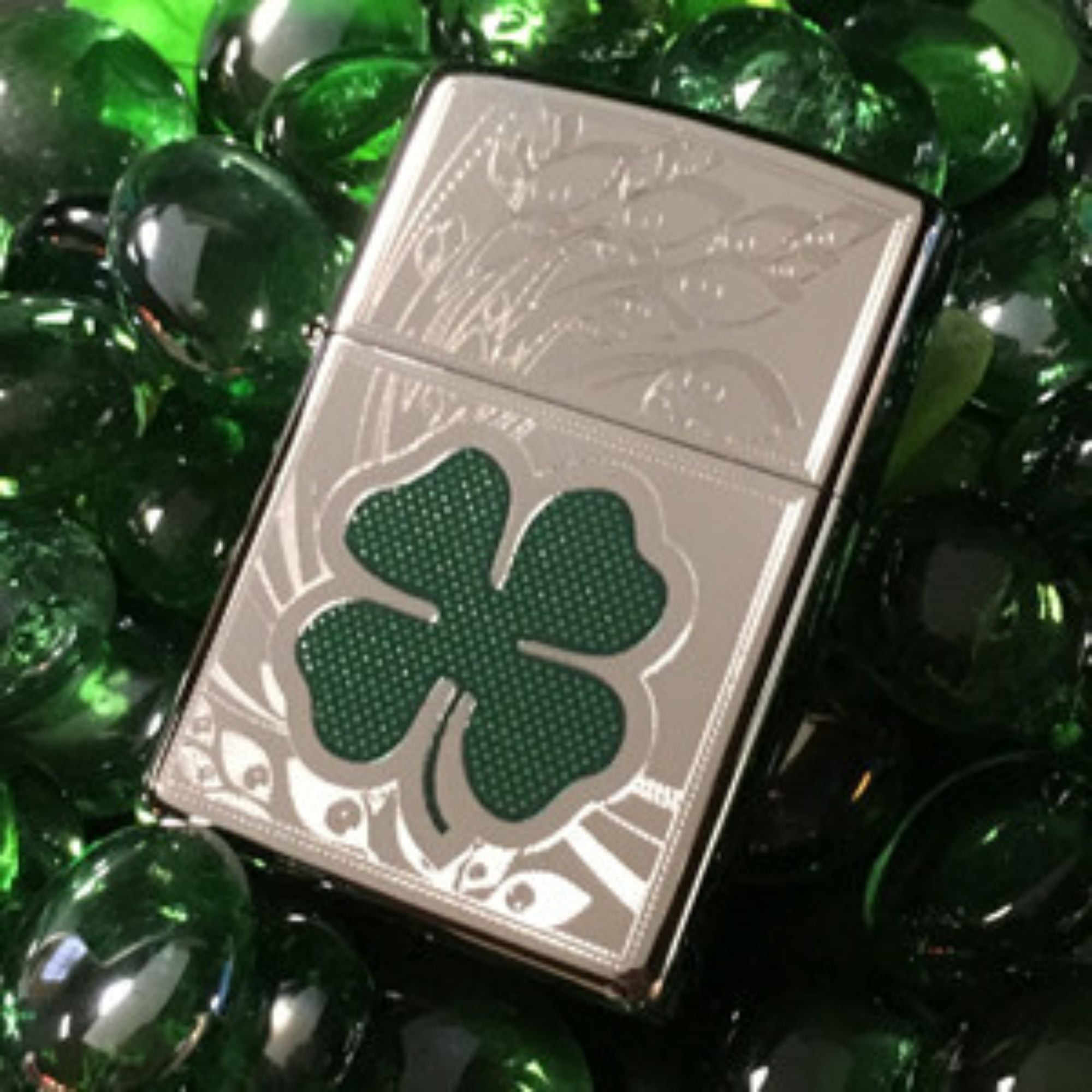 Zippo Clover High Polish Chrome Design WIndproof Lighter