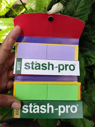 Stash pro Brown Rolling Paper (32 *2) + Roaches (32* 2 tips)  with Crushing Tray - Stash Pro
